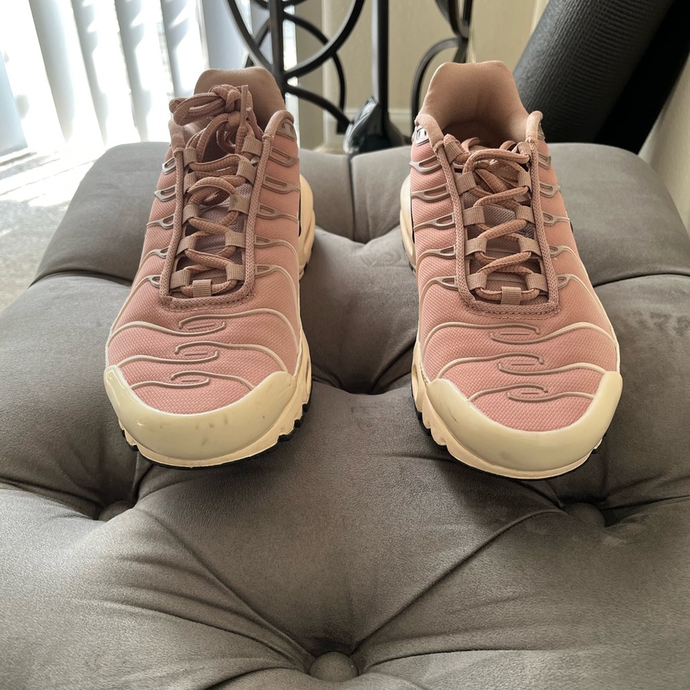 WMNS Air Max Plus